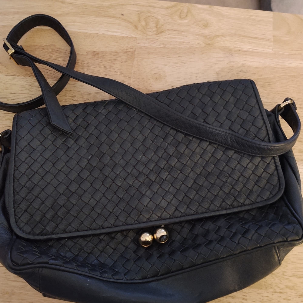 ***3 for $20***Vintage Black shoulder bag